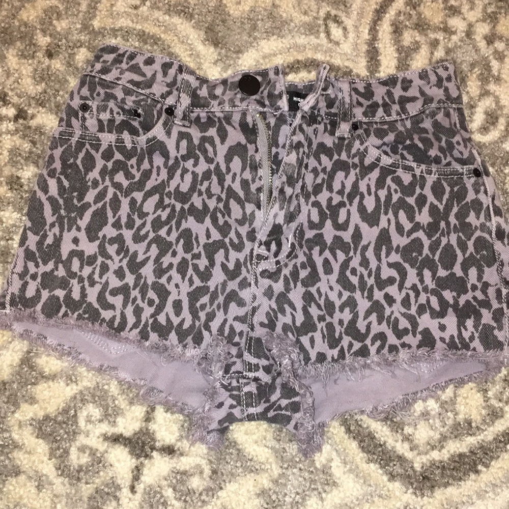 BDG HIGH RISE CHEEKY CHEETAH PRINT SHORTS